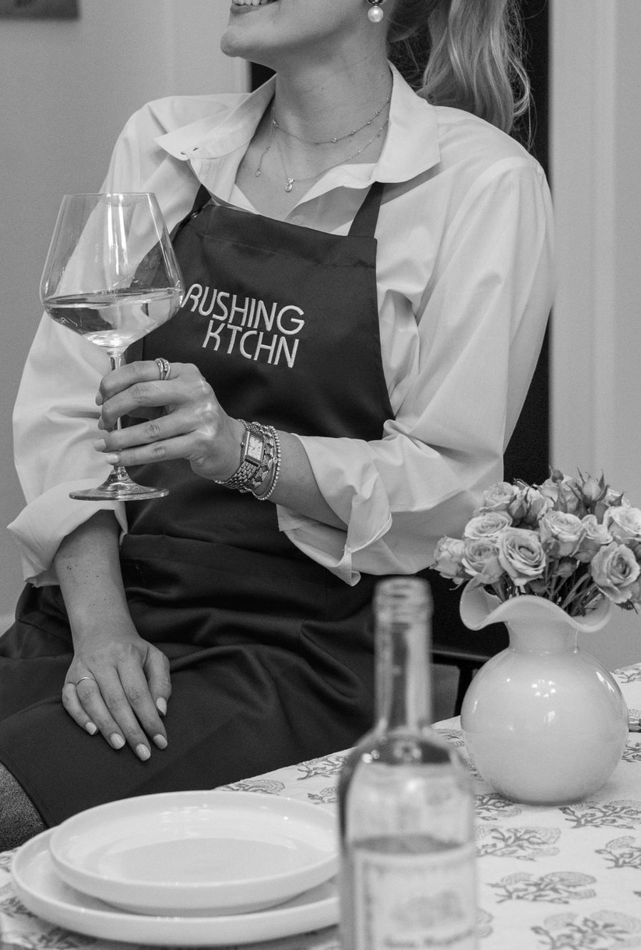 Chef Alex hosting an in-home dinner